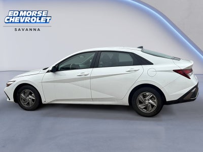 2025 Hyundai Elantra SE
