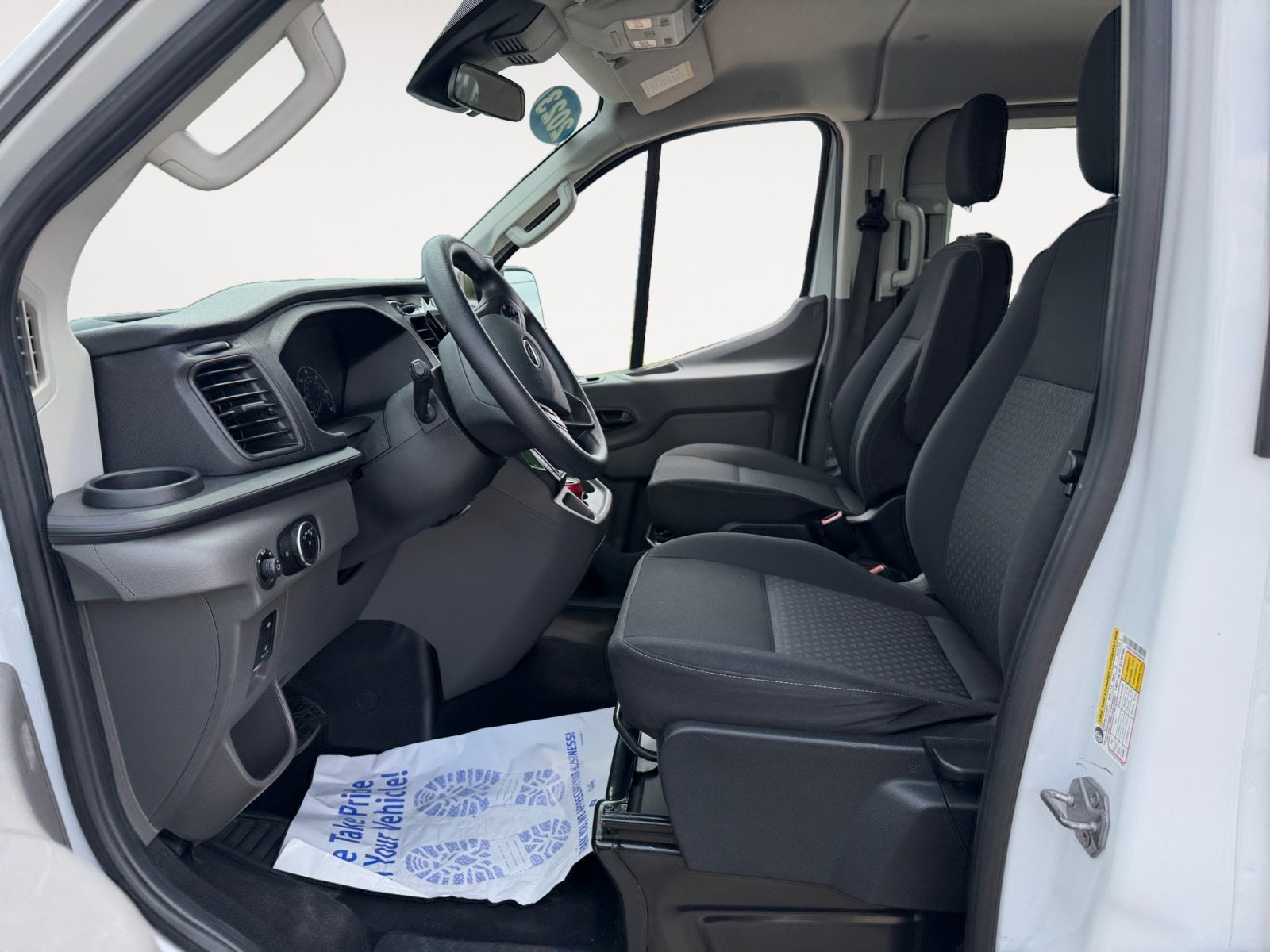 2023 Ford Transit Passenger Wagon XL