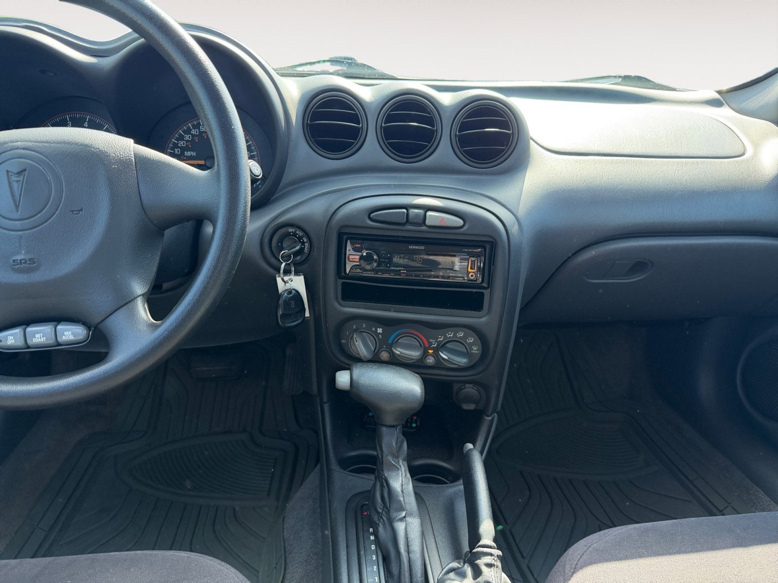 2004 Pontiac Grand Am SE1