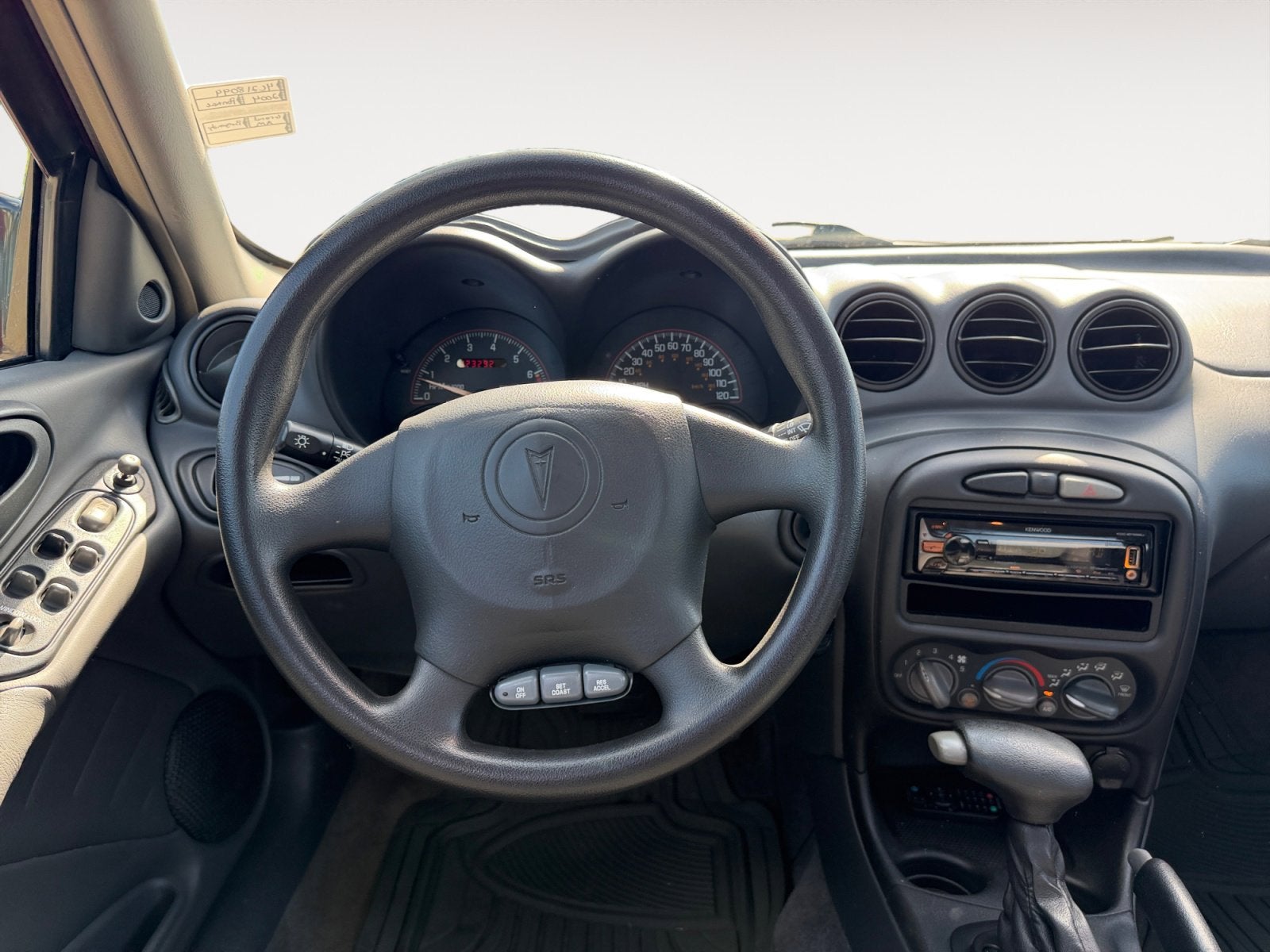 2004 Pontiac Grand Am SE1