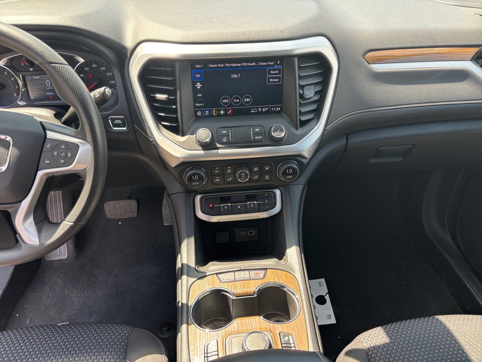 2023 GMC Acadia SLE