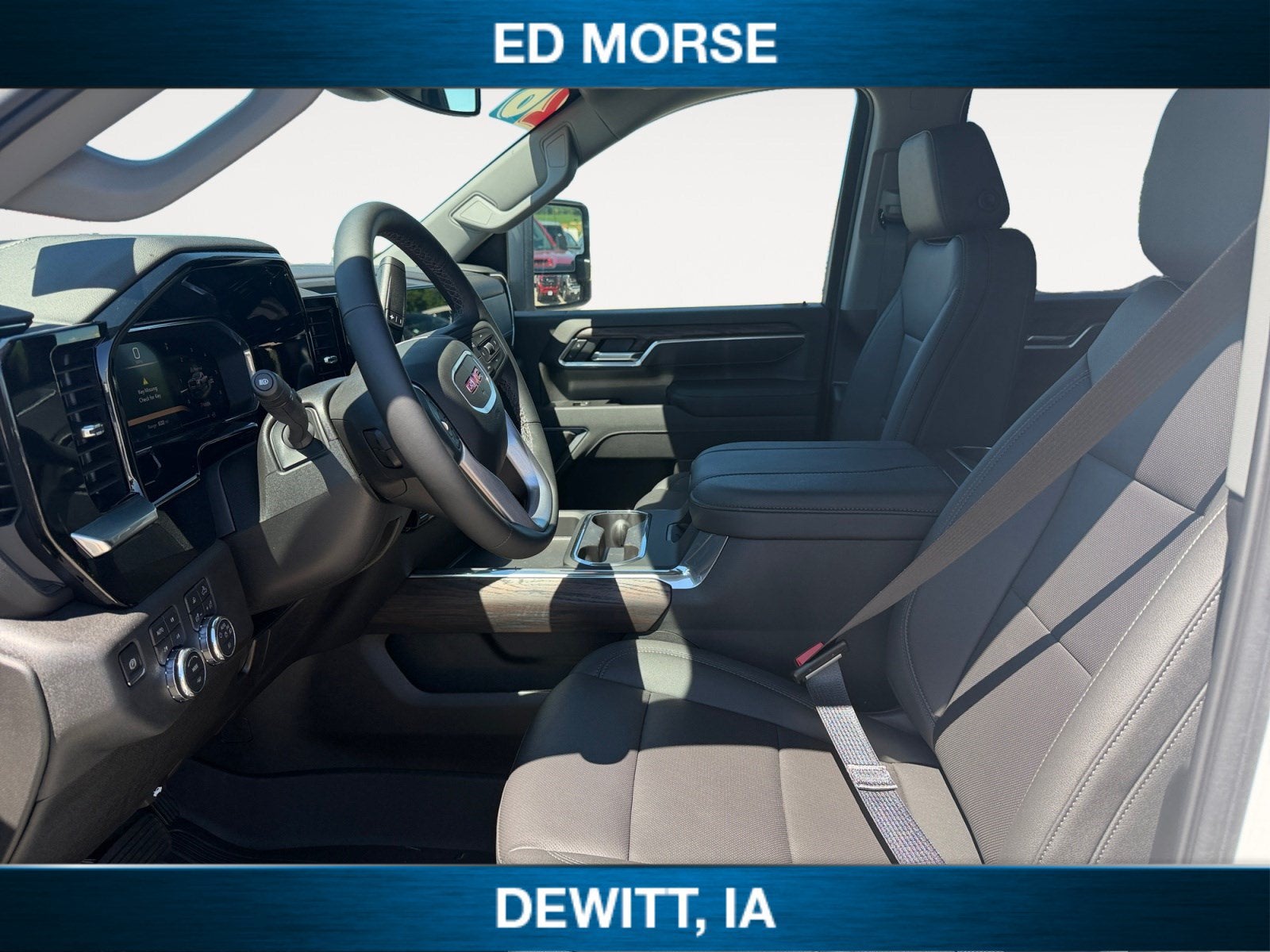 2026 GMC Sierra 2500HD SLT - Photo 9