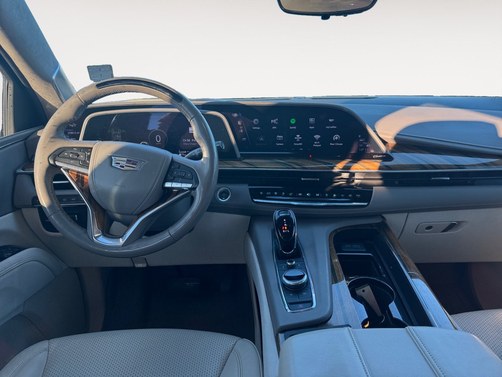 2023 Cadillac Escalade Sport Platinum