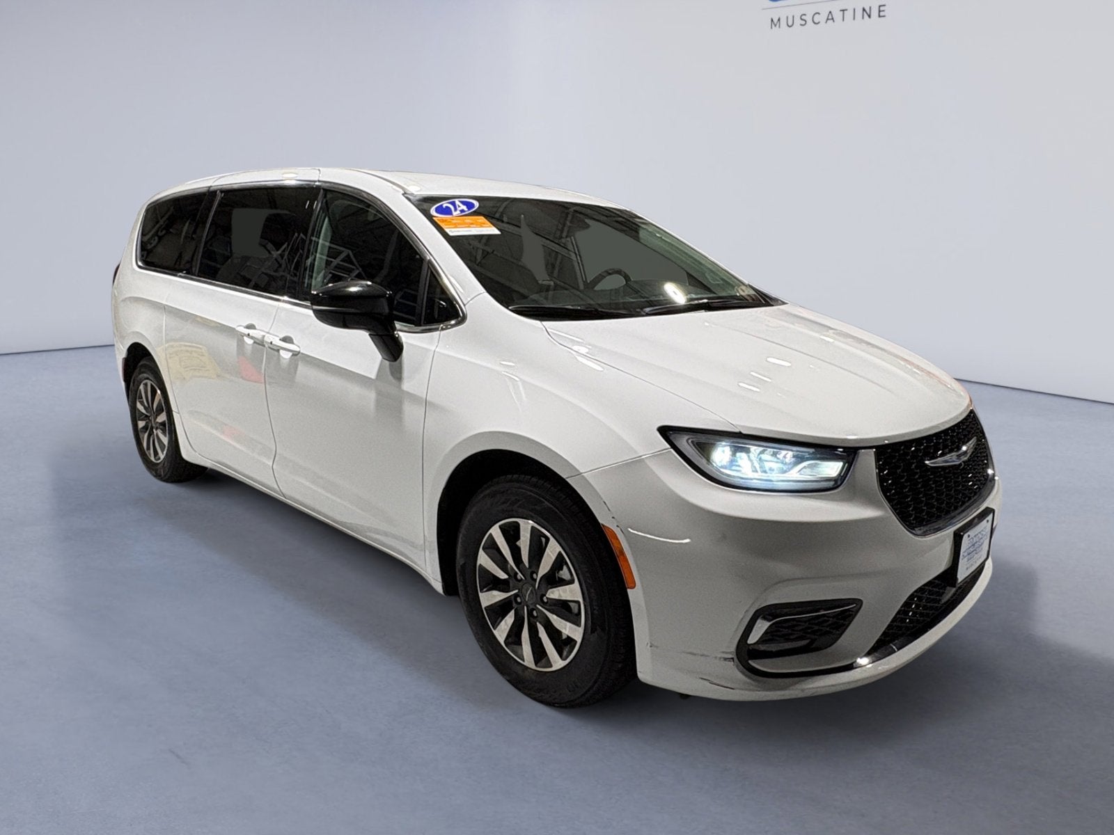 2024 Chrysler Pacifica Hybrid Select