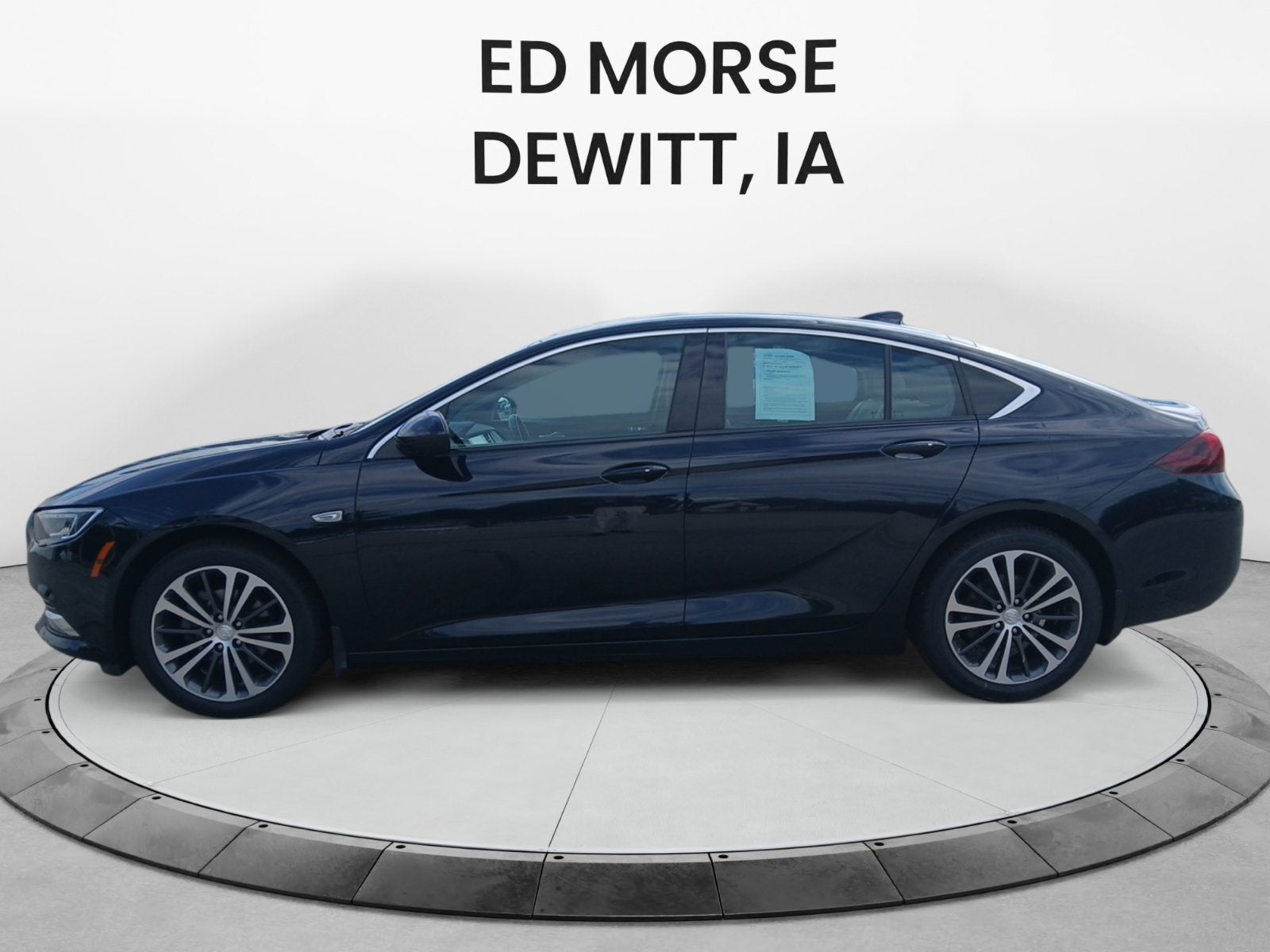 2018 Buick Regal Sportback Essence